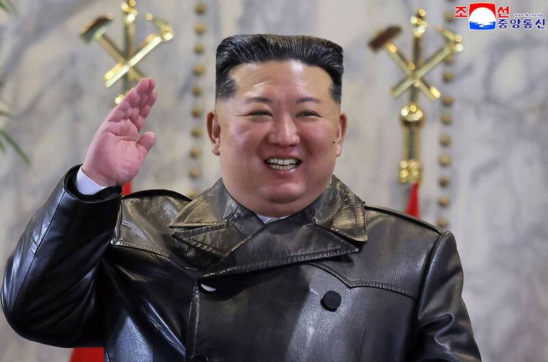 金正恩放話徹底摧毀南韓 對美示好閱兵未見「這武器」