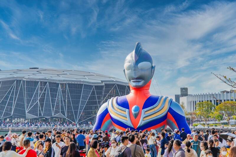 高雄冬日遊樂園3/1閉幕彩蛋多 超人力霸王「合體」說bye-bye