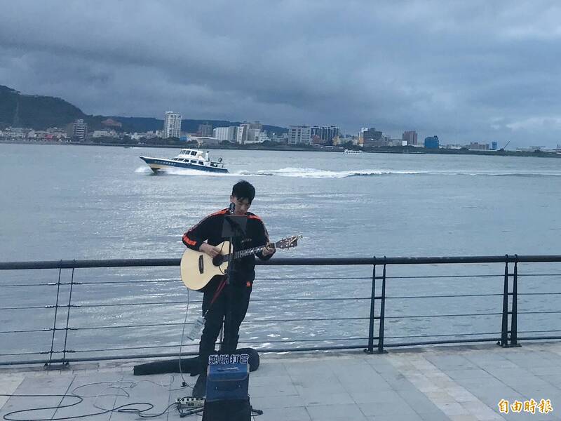淡水老街街頭藝人音量擾民 新北將加強宣導、管理