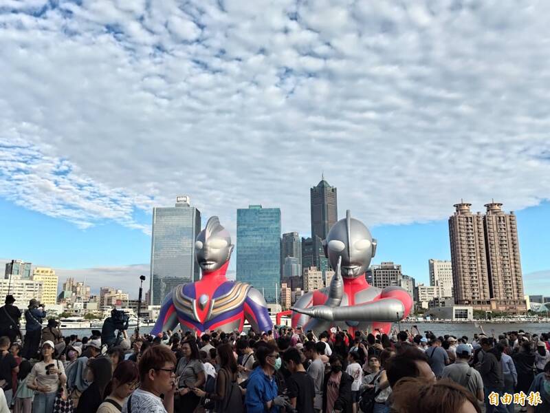 超人力霸王23天守護任務結束 高雄冬日遊樂園逾700萬人參訪