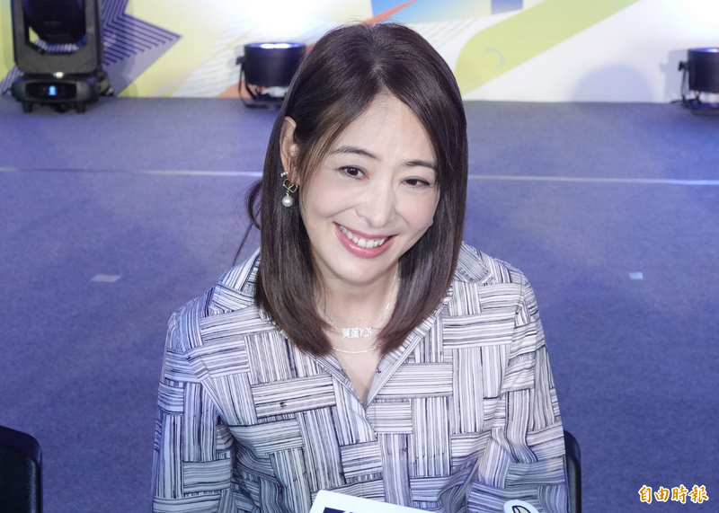 被賴士葆酸「管好101別搞政治」 賈永婕超高情商回嗆被讚翻!