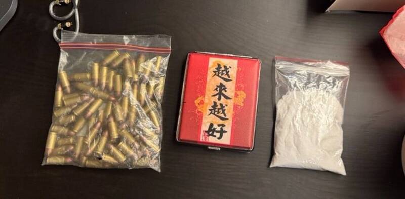 張姓富二代男網嗆「請吃子彈」，還自勉「越來越好」，因擁大批手榴彈、子彈落網。（民眾提供）