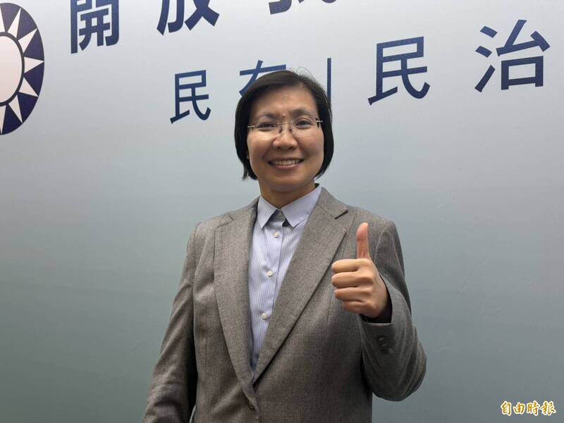 徐欣瑩遭指「雙重黨籍」 團隊控側翼粉專系統性攻擊將提告