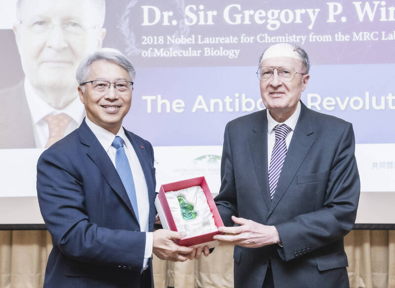 台灣橋梁計畫第7場演講登場 諾獎得主葛瑞格利.溫特談「抗體革命」