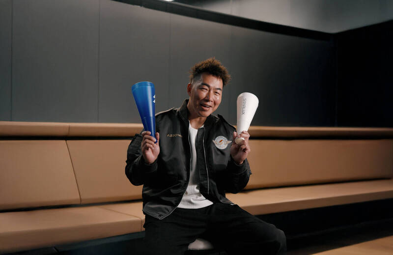 熱血應援WBC! 星宇航空打造限定「空中應援團」