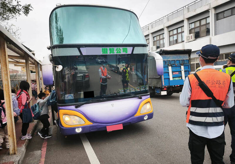 中壢監理站開學首週加強稽查娃娃車、學生交通車 去年取締違規13件