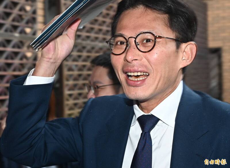 揭黃國昌設局鄭銘謙惡劣手段 張育萌:要怪就怪張啓楷