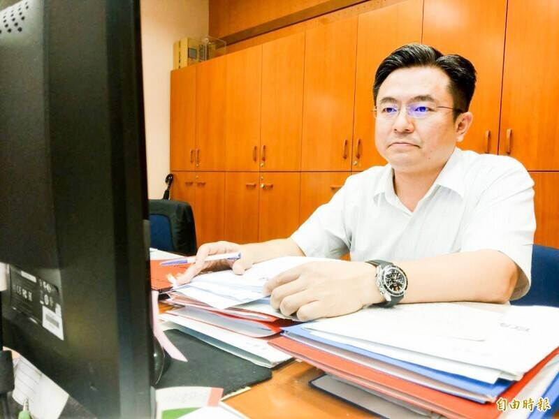 宜縣議會秘書「1家3口」失聯!兒子遭通報中輟 縣府報警協尋