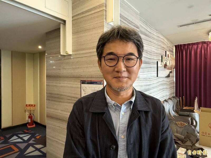 張嘉郡披藍戰袍參選縣長 劉建國:她為家族使命、我為雲林打拚