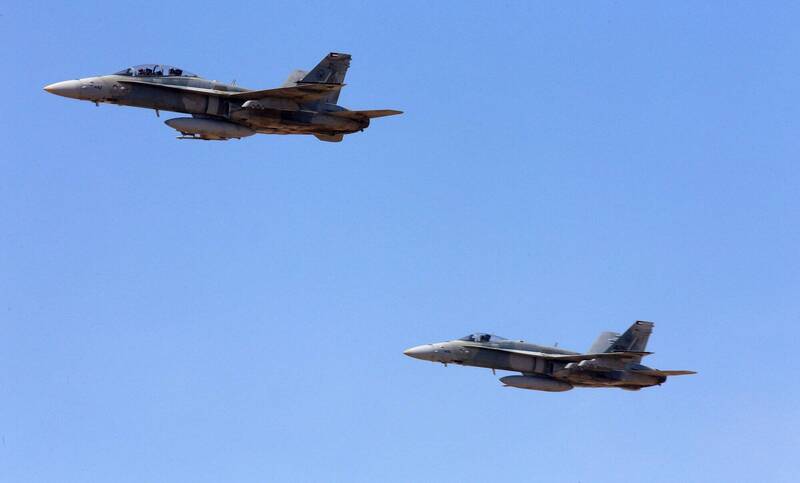 扯！美軍3架F-15遭誤擊 美媒曝兇手是科威特空軍F-18