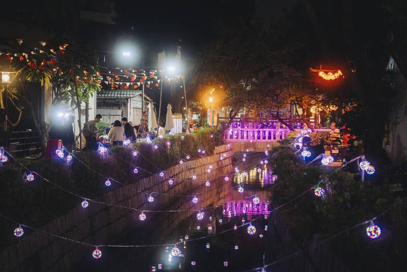 高雄「三山燈會」吸160萬人潮 創造觀光產值約37億元