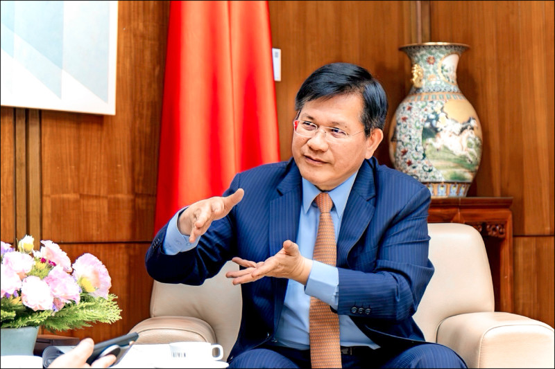 自由日日shoot》王毅稱「兩岸統一是潮流」 林佳龍斥謬論 批中是和平破壞者