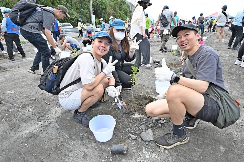 林保署屏東分署3月14日上午9點半，將在高市林園區中芸漁港公園舉辦植樹活動。（圖由林保署屏東分署提供）