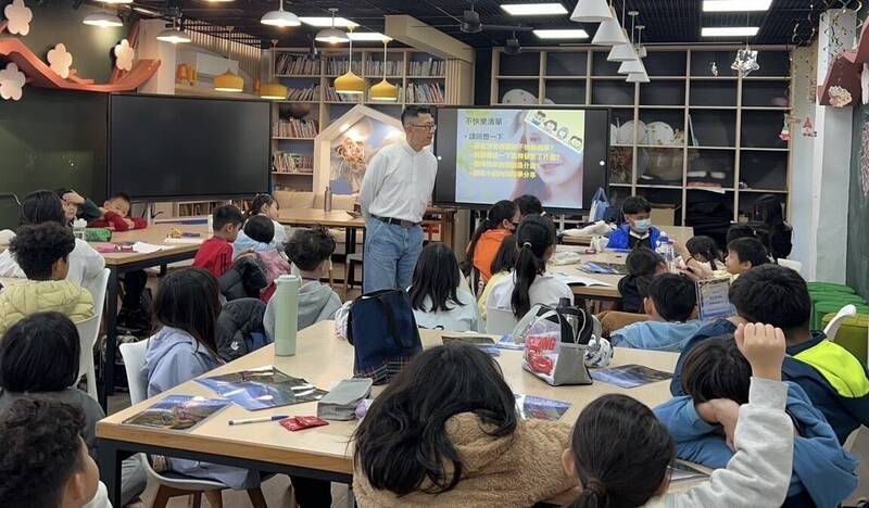 「優客李林」李驥不唱歌 前進台中山城化身AI導師