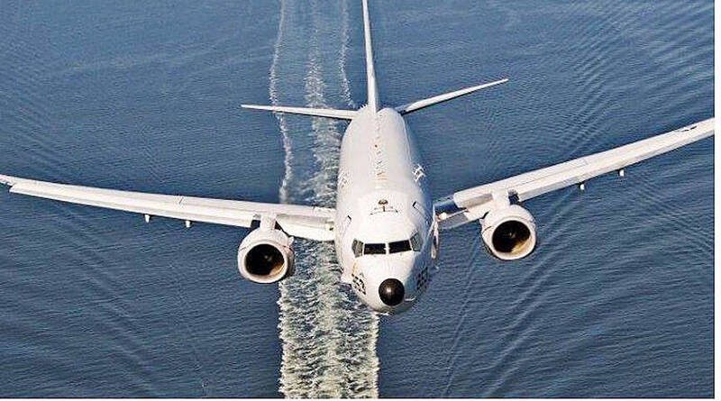 《TAIPEI TIMES》 US aircraft transits Strait ahead of Trump’s China visit