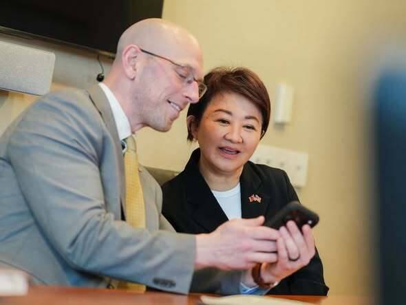 盧秀燕赴美出訪有網友問「公費還是自費」? 市府:城市外交自是公務