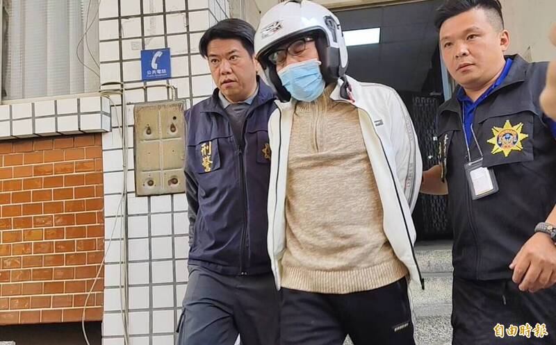台中割頸案兇嫌移送偵辦 神情疲累不見殺人狠勁