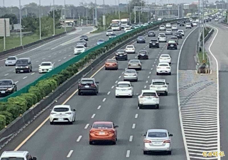 裝GPS定位洗劫友人 3匪結夥闖國道服務區搶70萬