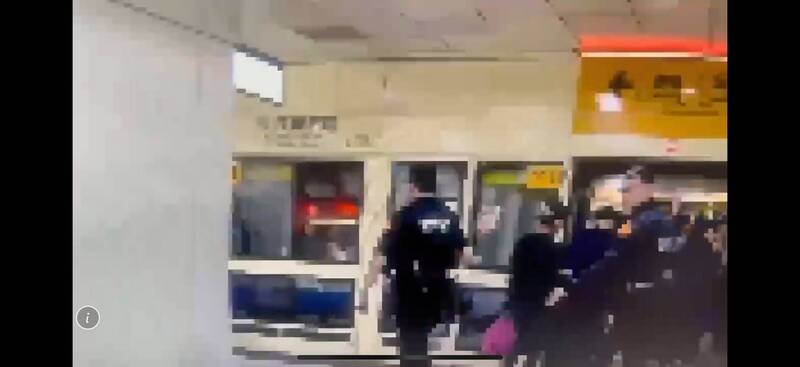 捷運站吃水煎包挨罰1500! 男車站激動理論驚動警方