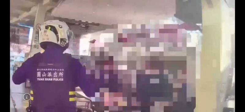 圓山花博市集少年玩滅火器 誤噴粉末嚇壞民眾慘了