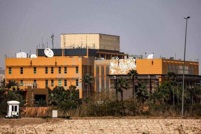 美駐伊拉克大使館直升機停機坪 驚傳遭伊朗飛彈擊中