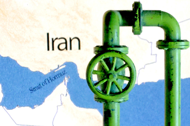 新德里當局：2艘印度籍油輪順利通過荷莫茲海峽