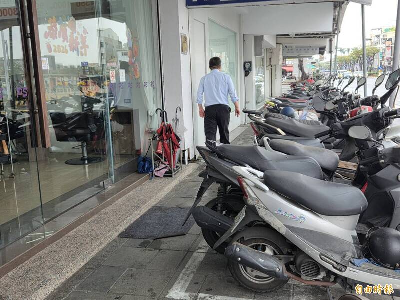 不友善行人挨批 嘉義車站周邊人行道將拓寬讓機車退出