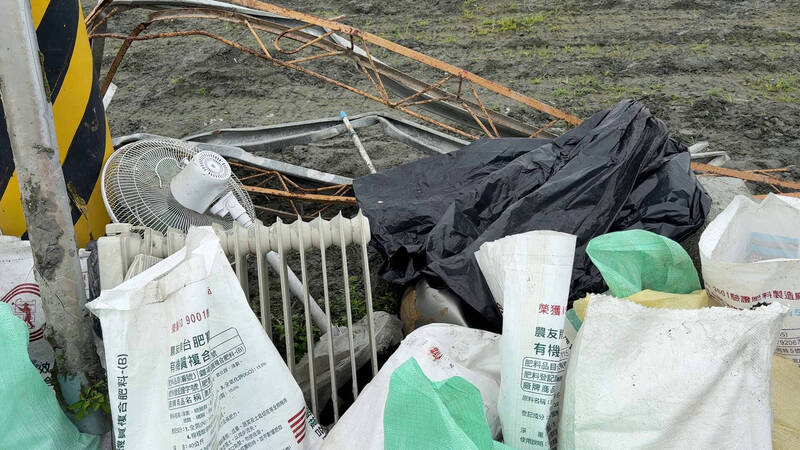 花蓮光復災後農田垃圾多 中央「以工代賑」助清理