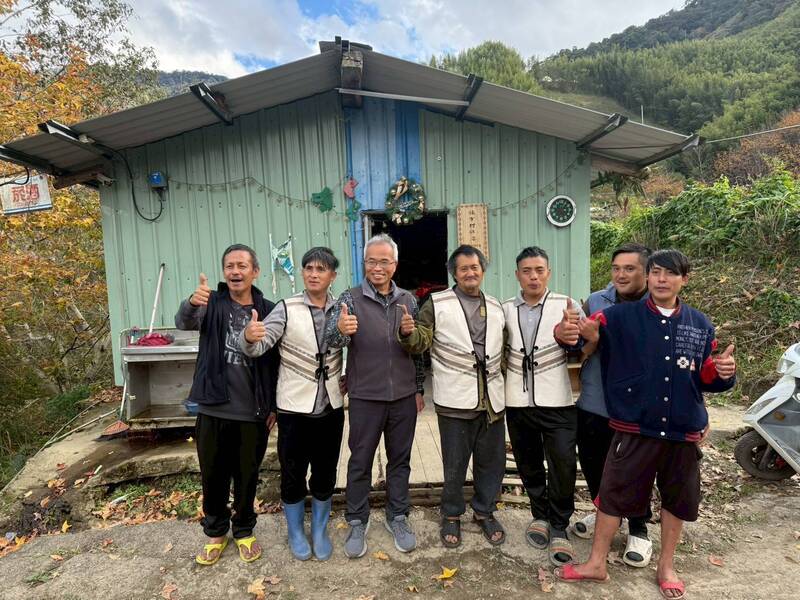 桃竹4部落商店掛牌「保育柑仔店」 鼓勵回收舊式獵具