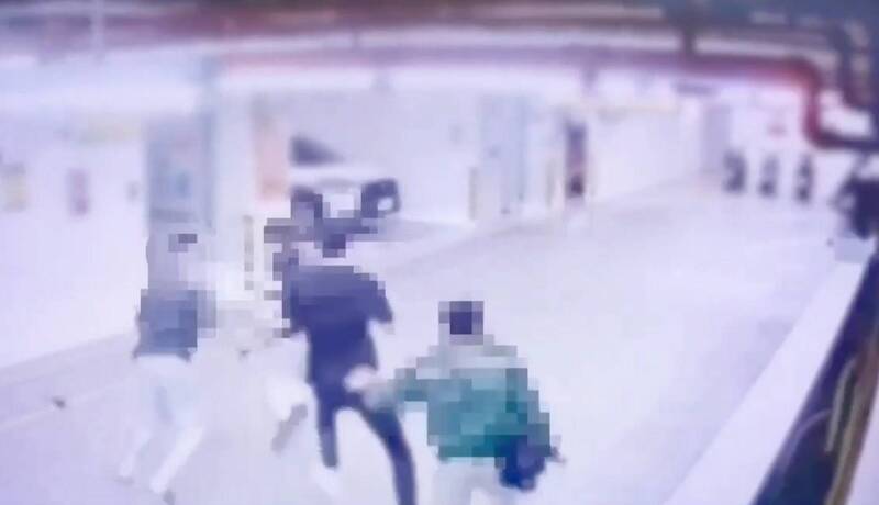 行車糾紛結怨又被懷疑跟蹤 宅配員撂2兒助陣毆傷人