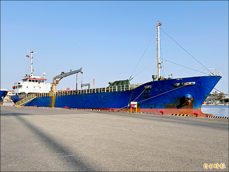 安平港出現黑名單貨輪 遭示警極具威脅