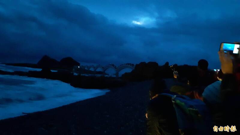 夜探三仙台與小野柳 雙亮點4月登場