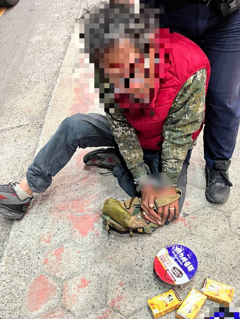 泡麵飲料遭竊 受害店老闆得知是街友暖送「贓物」