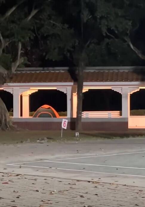 找刺激?竹山公園搭帳打野砲 網友「女的叫得好大聲」