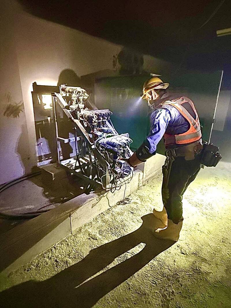 台中北屯大規模停電!好市多也跳電 消防車大陣仗出動