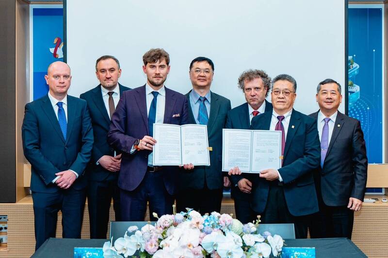 高雄港與波蘭格丁尼亞港簽MOU 合作航運與物流產業鏈