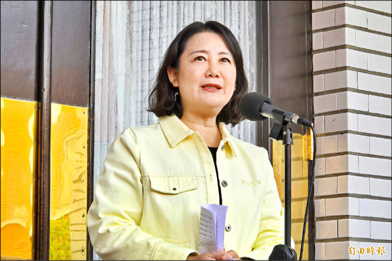 吳思瑤:鄭麗文淪票房毒藥卻不自知