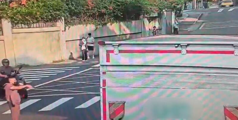 不是隨機攻擊!北市興隆路討債變血案 男子當街持刀傷人被逮