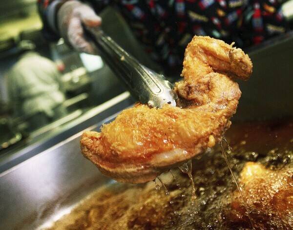 只在路邊賣過鹹酥雞 他卻詐人加盟炸雞店騙逾400萬元