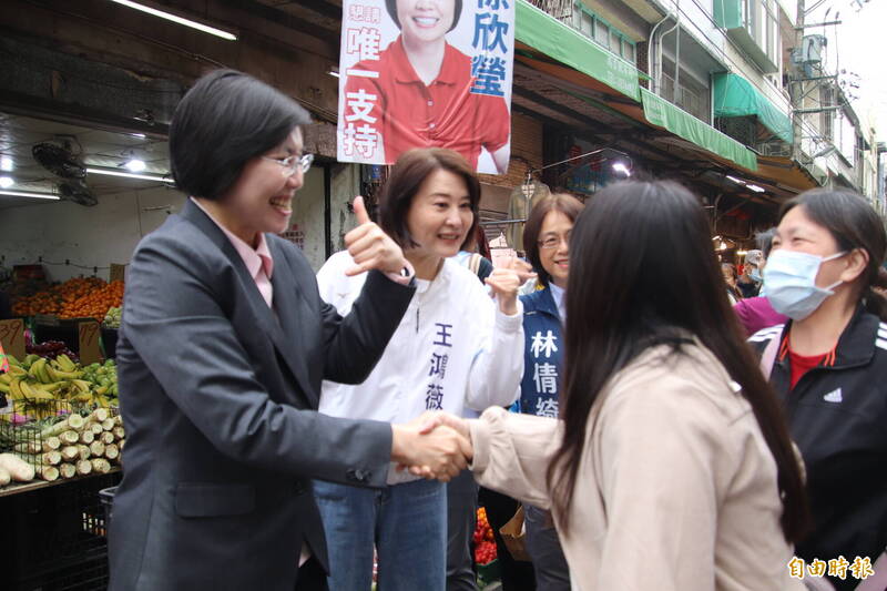 徐欣瑩今早竹北掃市場 下午車隊掃竹東拚黨內勝選