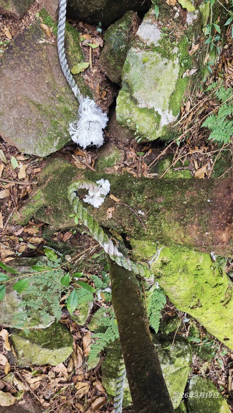 鳶嘴山步道引導繩遭惡意切斷破壞 警方調查將依法送辦