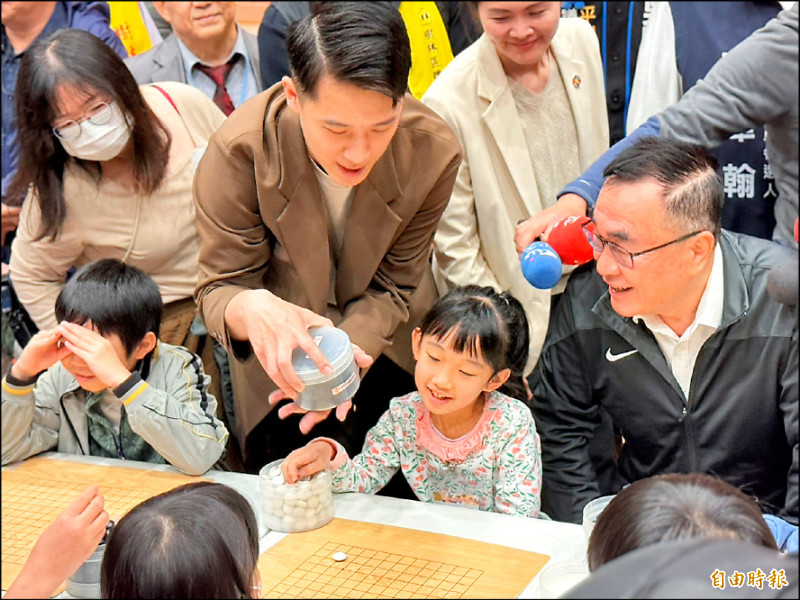 (新北)大巨蛋選址 蘇巧慧︰尊重評估 李四川︰交通要配套