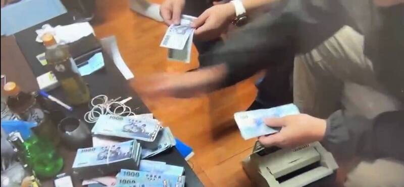 警方在现场查获大笔现金。（图由云林地检署提供）