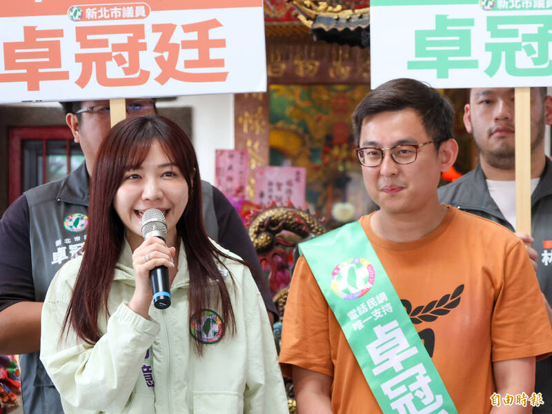 李貞秀暫代召委坐上主席台 吳沛憶批藍白破壞立法院體制