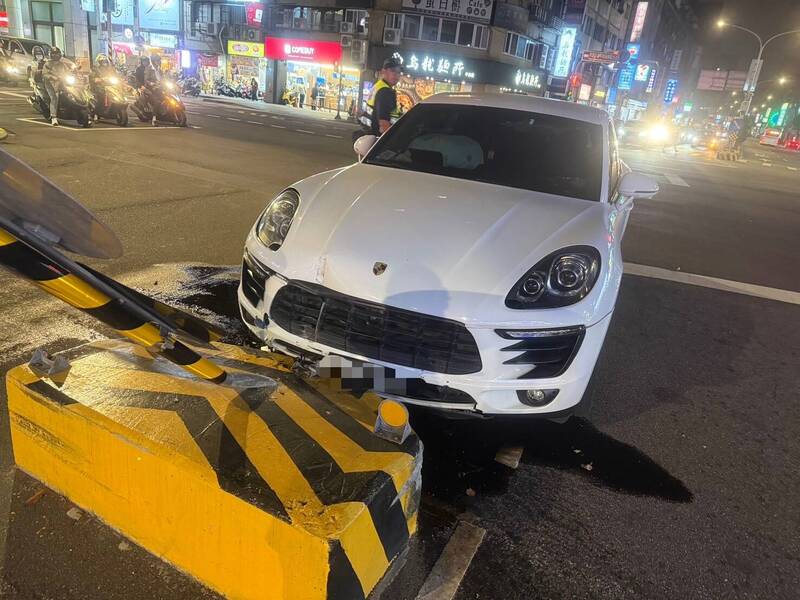 為安撫11月大兒子分心 新北保時捷男撞上行人庇護島