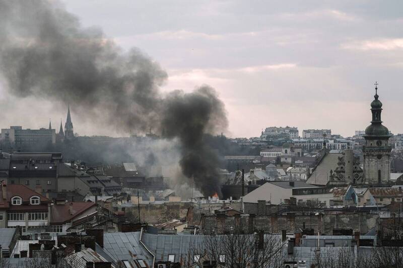 烏克蘭利維夫歷史中心遭空襲 世界遺產受損