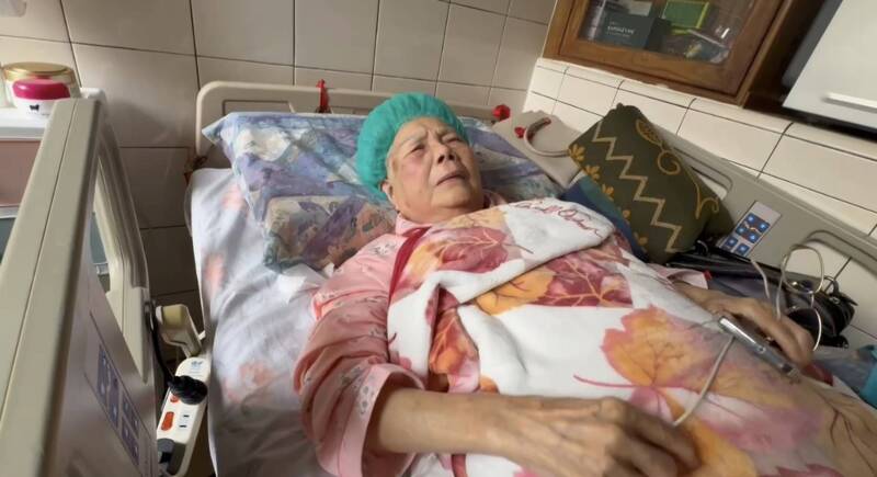 柯文哲案下午一審宣判  「柯媽」堅信兒子清白