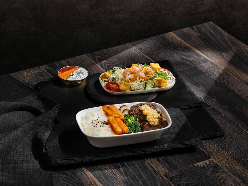 華航攜手大腕燒肉推機上餐! 4月起「這些航線」吃得到