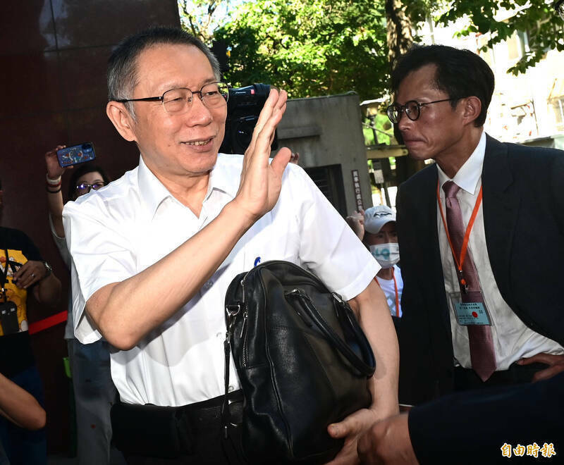 京華城宣判》休庭擲瓶飆罵檢察官 柯文哲犯後態度不佳恐加重刑期