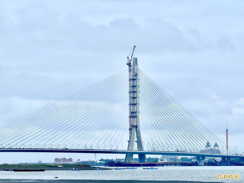 淡江大橋5月通車 新闢3條公車快線